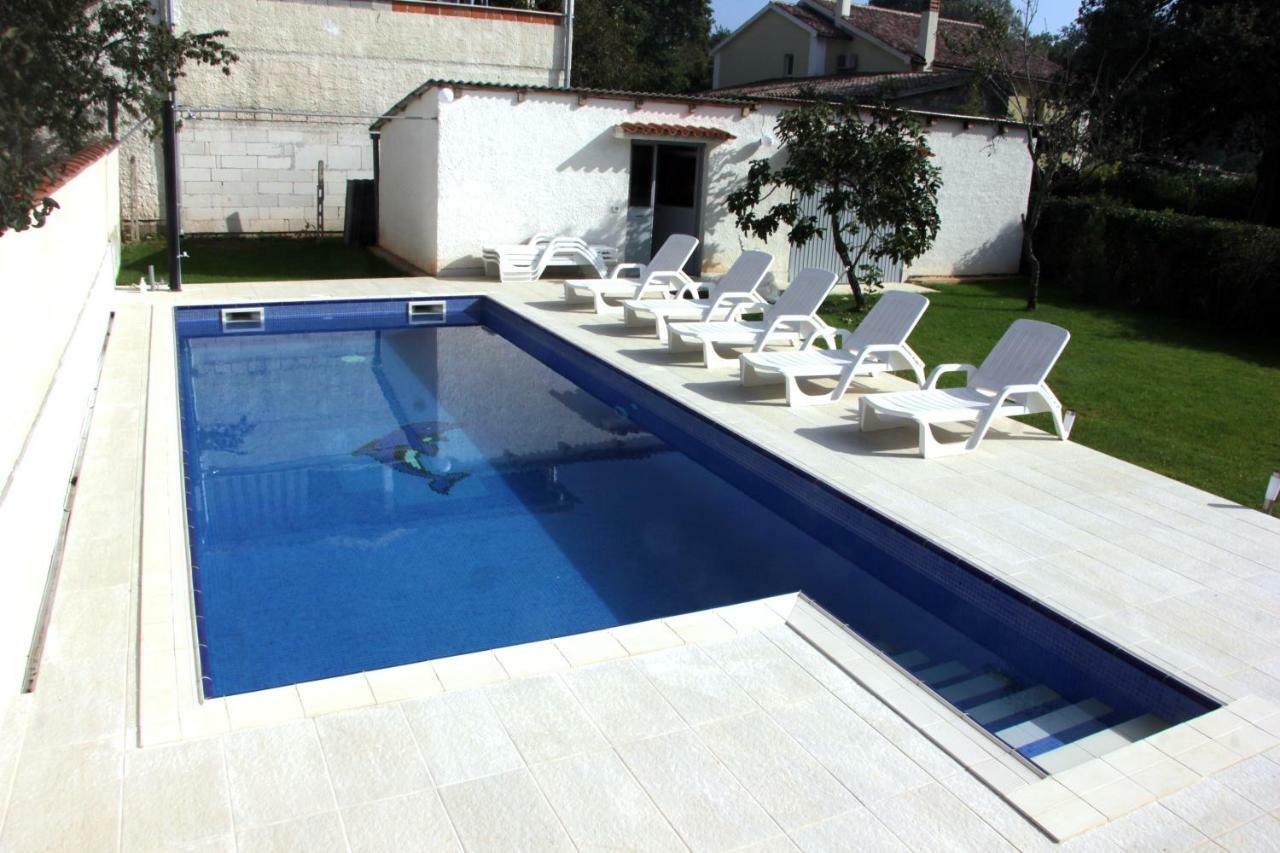 Vacation House "Viola" Fažana Екстериор снимка