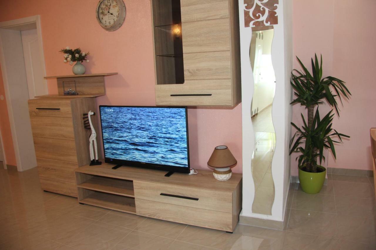 Vacation House "Viola" Fažana Екстериор снимка